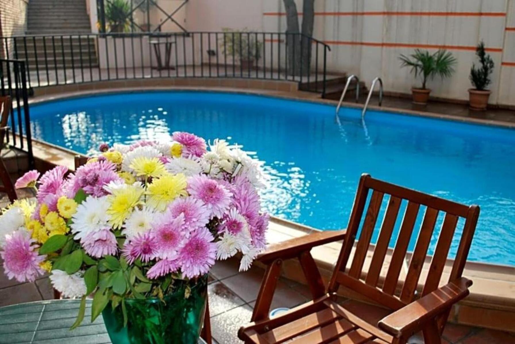 Urban And Suits Hotel 4*
